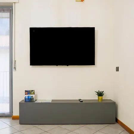 Velahouse By Design Apartment Bellano